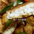 豆腐還是按照老方法燒出來好吃，外酥裡嫩，咬一口超鮮，補鈣菜！