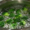 綠色花椰菜、白色花椰菜、高麗菜。。別再用水煮了！！！研究發現，水煮法會會導致營養大量流失。