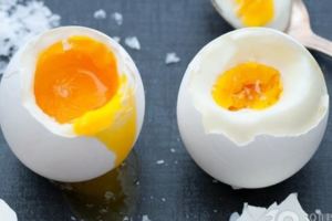 雞蛋生吃、熟吃哪個更營養？答案可能跟你想的不一樣！