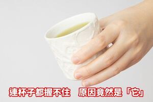 影/連杯子都握不住？「網球肘」最愛找上這些人