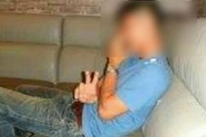 小情侶校內偷情色保全遭女學生控訴「要付出一點代價！」得逞。