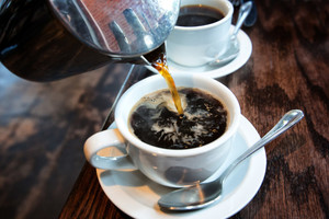 全球第一款「透明咖啡」！超強大新技術「牙齒好處」屌打你現在喝的咖啡！ 
