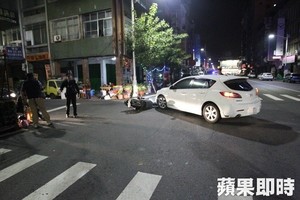  車禍現場車主想蹲廁所　未婚警充當褓姆顧男嬰