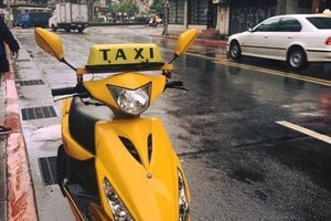 北市有摩托計程車！ 網友：能三貼嗎？