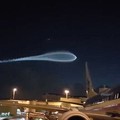 美國邁阿密機場驚現超大UFO 險撞飛機(組圖)