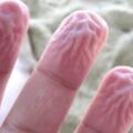 為啥手指長時間泡水會變皺？是身體在暗示什麼嗎？