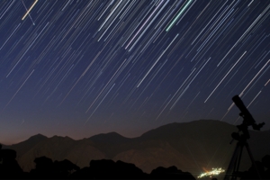 追星迷快看！夏季第一批「寶瓶座流星雨」將登場　每小時50顆大爆發