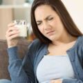 睡前喝杯奶有助於睡眠？但3個細節不注意，喝再多反而毀健康