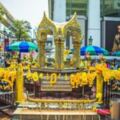 泰國處處都有四面佛，只有曼谷這個最靈驗，因有求必應而享譽國際