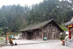 窮到娶不起媳婦，結果老屋一夜之間暴漲35.6億！發財啦！