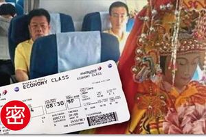 這一尊「媽祖神像」出巡130人護送搭飛機！仔細一看發現「機票上」竟然寫著...