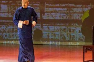 73歲容顏不老，「光頭佬」麥嘉息影30年重出江湖，下輩子還拍電影