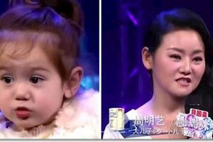 2歲混血男童被媽媽「打扮成女兒」來養！媽媽被譙爆坦言：「因為我是.....」連8歲兒也像公主！
