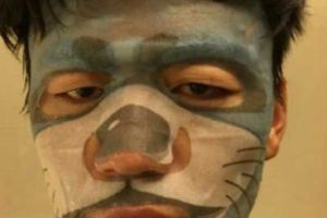 范冰冰一年敷700片面膜，一年敷1000片的這位男演員才是真瘋狂！