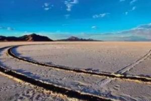 全球最古怪的14個地方，白沙漠你見過嗎？
