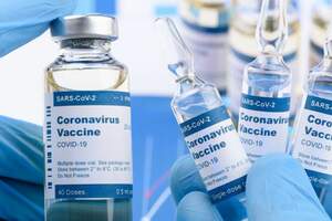 新冠疫苗原理是什麼？莫德納、BNT、AZ、高端疫苗有什麼差別？醫師整理三種疫苗原理一次看！