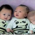 頭胎是女兒，婆婆不待見，二胎生三胞胎兒子，婆婆臉都綠了！