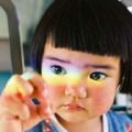 「全世界最上相小女生」不是叫假的！　攝影師拍下的照片讓網友詫異：她真的是人類嗎？