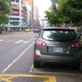 7月1日新制上路！久佔停車格又不繳費的車輛，台北市可直接「把車拖去拍賣」！