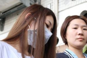 大哥的女人果然正！曾涉嫌偷竊閨密證件辦手機是小有名氣直播正妹。雙北警方全力掃蕩黑幫，意外補穫人氣主播。