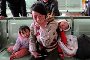 為了妳多一張的飛機票！善良地勤人員伸援手！讓她飛澎湖見奶奶最後一面！