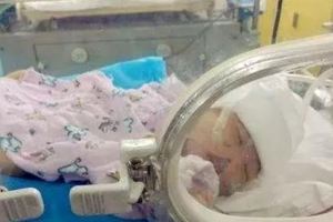 19歲少女產子，不知孩子父親是誰！寶寶出生後，娘家媽說：作孽！