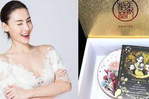 張柏芝親自曬一家四口全家福，說的2個字讓人感動