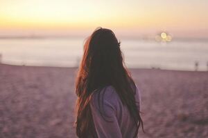 女生長得太平凡應該如何自處？一個男生給出了最高讚的回答