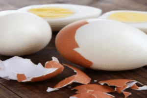 煮出來的雞蛋破殼還不好剝？這是煮雞蛋的小竅門，雞蛋更嫩不開裂