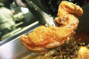 雞排很香店員卻不吃？他列出「4大超噁製程」，光是「醃製肉品」就讓人瞬間沒胃口了！