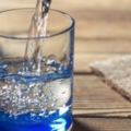 睡前喝水究竟對健康是否有益，看看研究結果