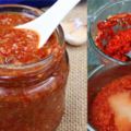 這款辣椒醬做法特別簡單，不用火也不用油，只需按照這配方比例製作就可以。輕輕鬆松就可以搞定幾大瓶了。喜歡的看看做法吧