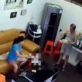 原本擔心爸爸被保姆欺負，裝了監視器後卻看到這驚人的一幕！沒想到62歲的爸爸竟還能....