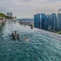 大家「此生一定要去1次」的新加坡最頂級酒店就是這家，光是游泳池就足以讓人待到不想離開！