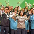 蔡英文：再給民進黨四年 讓台灣經濟更鞏固