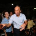 那年摸黑翻牆祭亡妻郭董說到哭