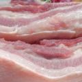 65歲廚師做了30年紅燒肉，他做的紅燒肉被稱為「天下第一肉」！