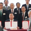 韓國瑜赴香港拚經濟　簽7張合同狂搶「23.1億」