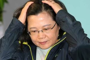 呼叫蔡總統？蔡總統別在神影不面對問題了⋯麻煩分享出去、ㄧ起協尋蔡總統