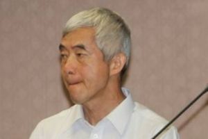 薛香川颱風天吃飯被轟下台　羅智強：賀陳旦呢？