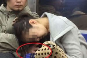 太扯！男子伸鹹豬手「大吃醉妹豆腐」長達2分鐘！他最後竟還做了.......！？