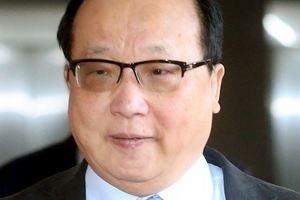 胡志強演講後身體不適住進加護病房...