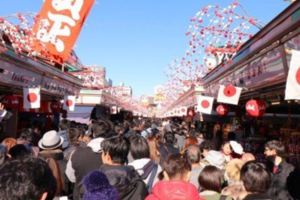 2018日本跨年活動總整理！除夕敲鐘、樂園跨年、元旦參拜、新年福袋、季節料理一次介紹完！