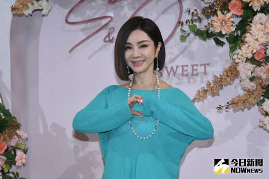 ▲今年已經68歲的陳美鳳被封「台灣最美歐巴桑」,日前她在臉書分享粉絲傳給她的年輕照片,讓網友看了忍不住大讚「每個時期都美」。(圖/記者林調遜攝影) ▲今年已經68歲的陳美鳳被封「台灣最美歐巴桑」,日前她在臉書分享粉絲傳給她的年輕照片,讓網友看了忍不住大讚「每個時期都美」。(圖/記者林調遜攝影)