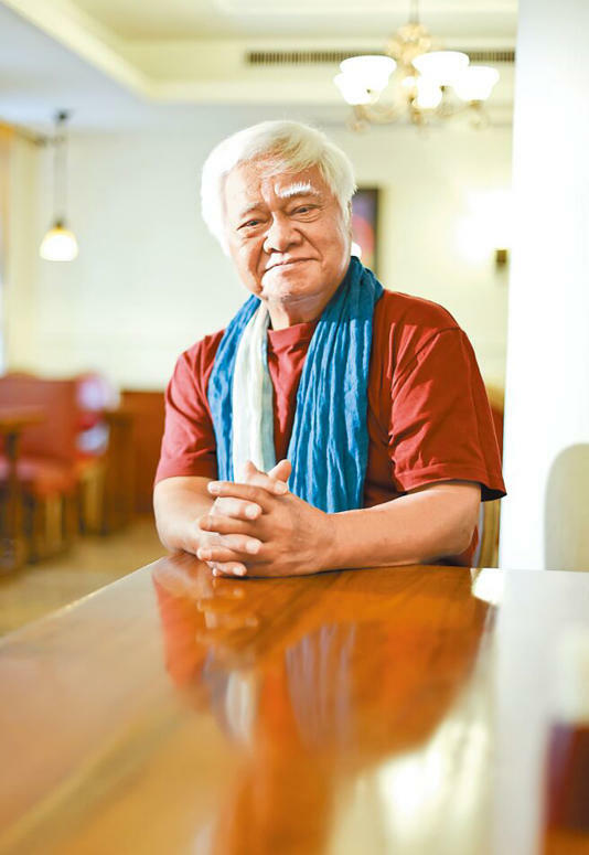 胡德夫出道逾50年,有「台灣民歌之父」美譽。(陳俊吉攝) 胡德夫出道逾50年,有「台灣民歌之父」美譽。(陳俊吉攝)