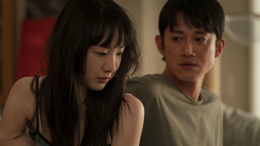 《破浪男女》吳慷仁(右)、劉主平演出精彩。(圖/双喜電影提供) 《破浪男女》吳慷仁(右)、劉主平演出精彩。(圖/双喜電影提供)