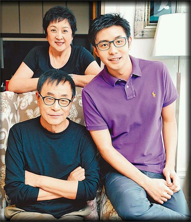 劉家昌生前與前妻甄珍、兒子章立衡決裂。(圖/翻攝自臉書) 劉家昌生前與前妻甄珍、兒子章立衡決裂。(圖/翻攝自臉書)