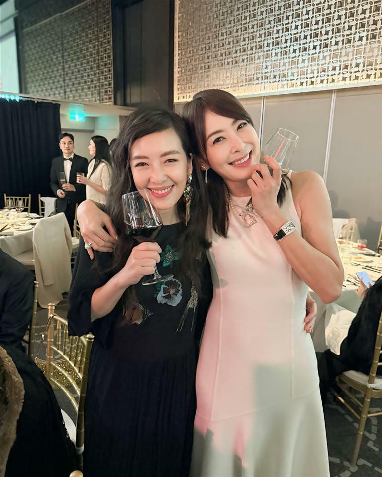賈永婕與路嘉怡化解心結。(圖/翻攝自賈永婕臉書) 賈永婕與路嘉怡化解心結。(圖/翻攝自賈永婕臉書)