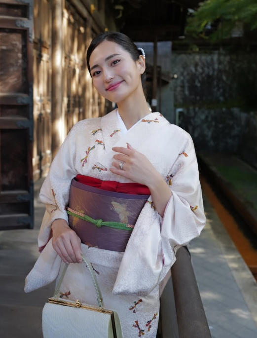 山賀琴子-山賀琴子離婚-山賀琴子結婚-月薪嬌妻-日本女演員 山賀琴子-山賀琴子離婚-山賀琴子結婚-月薪嬌妻-日本女演員