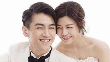 陳曉與陳妍希結婚8年宣布離婚。(圖/翻攝自陳曉微博) 陳曉與陳妍希結婚8年宣布離婚。(圖/翻攝自陳曉微博)